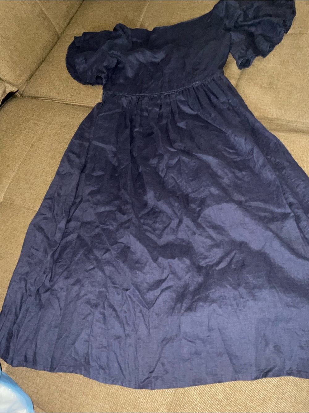 Elegant Navy Puff-Sleeve Midi Dress